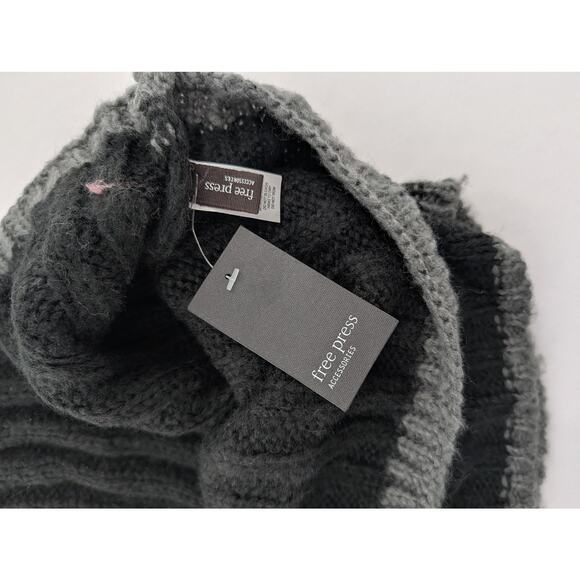 Free Press Black Soft Knit Infinity Scarf - Picture 5 of 9